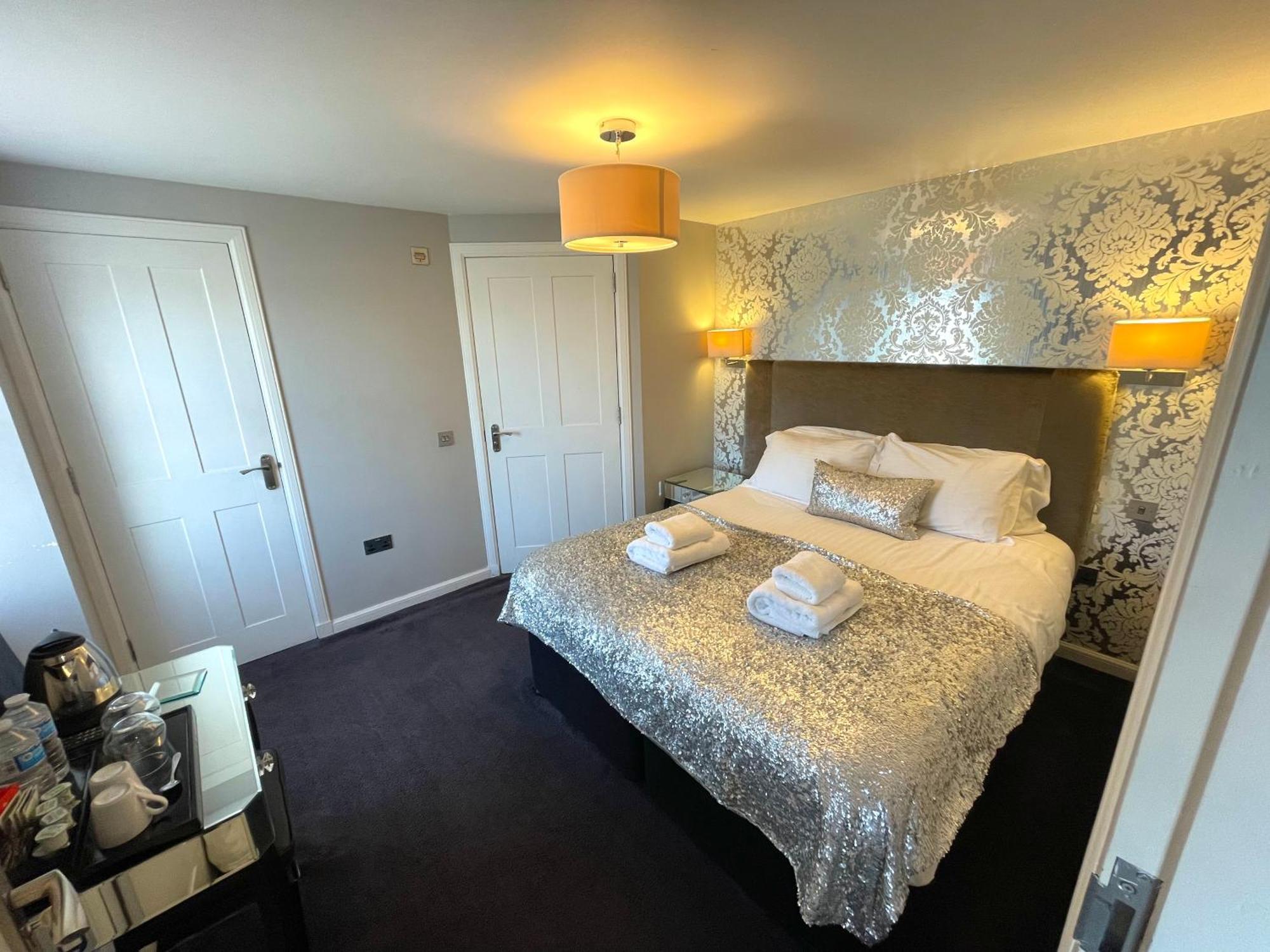 Shorehead Guest House สโตนเฮเว่น ภายนอก รูปภาพ